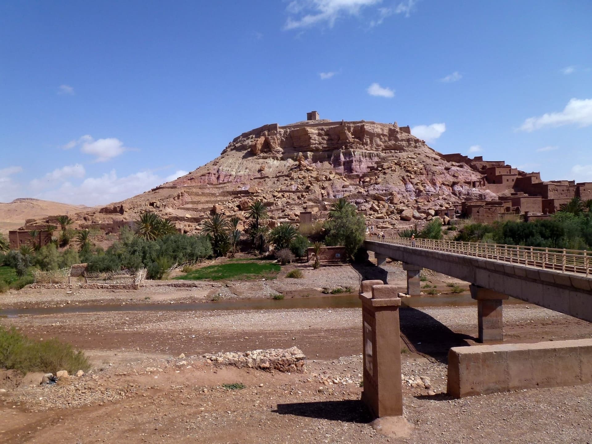 The Ounila River crossing between the modern village and the ksar of Aït Benhaddou