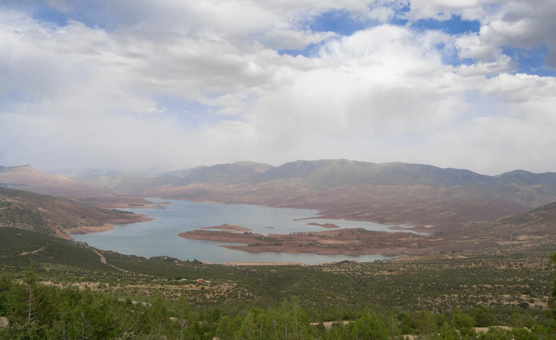 Turquoise waters of Bin el-Ouidane Lake and dam near Beni Mellal, Morocco