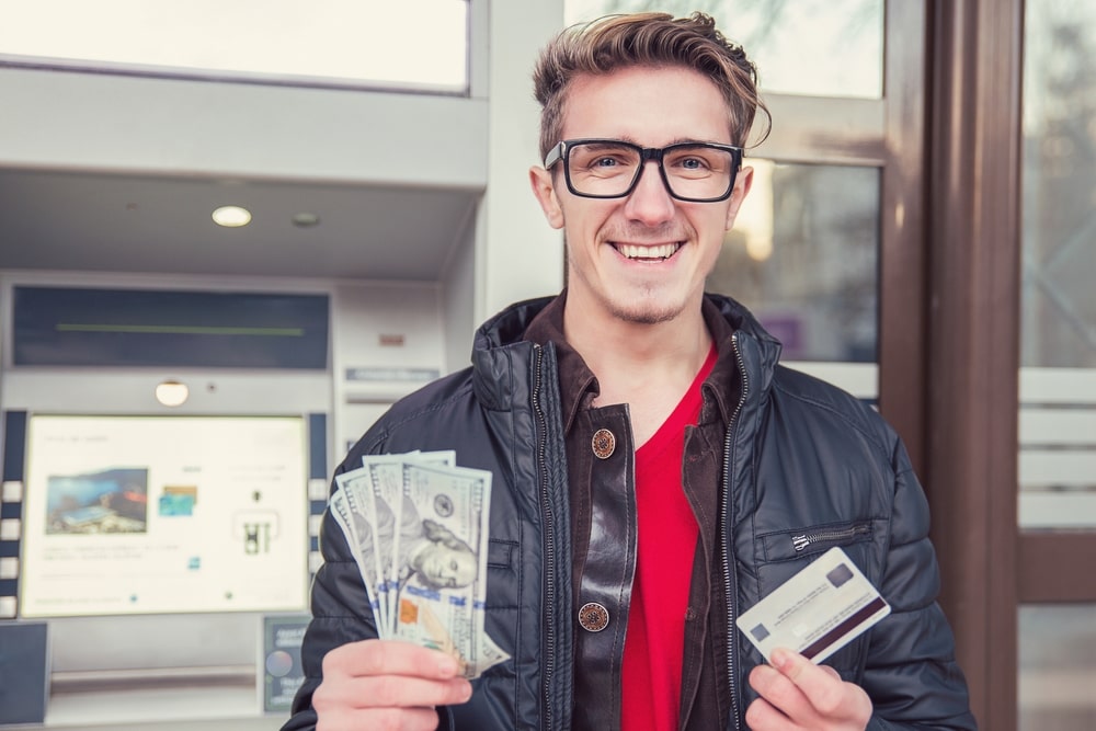 Showing Credit Card And Cash